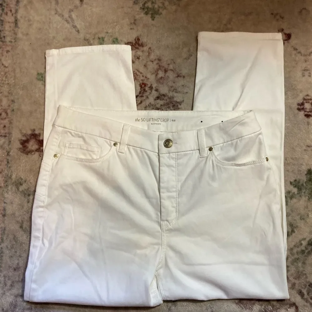 Chico's white So Lifting Crop Pants